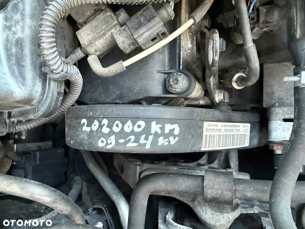 Volkswagen Touran - 27