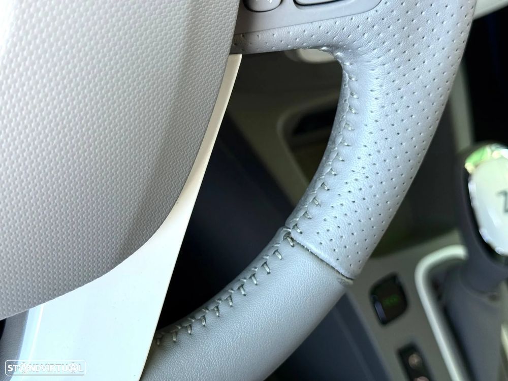 Renault Zoe (c/ Bateria) 22 kwh Intens - 19