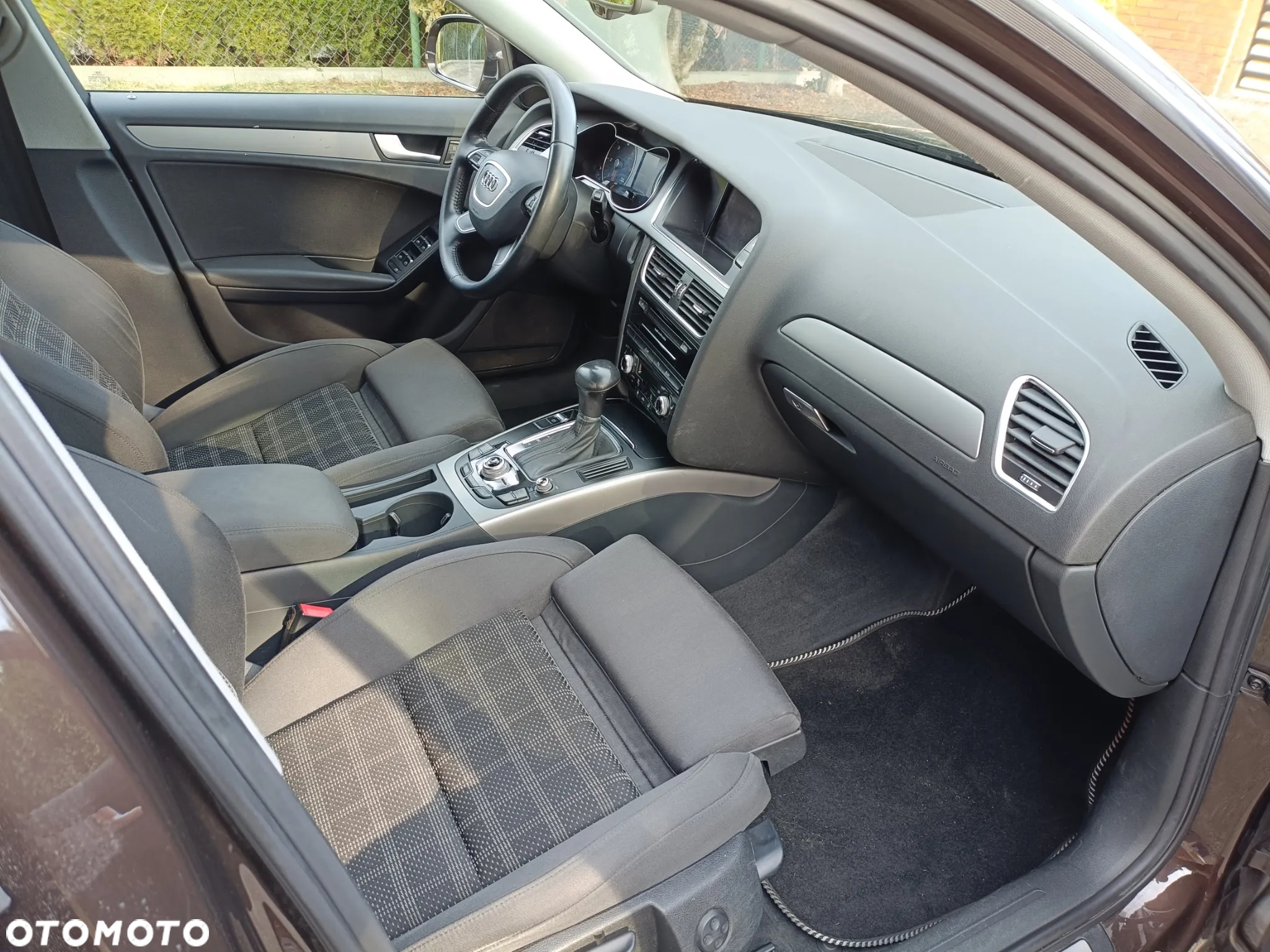 Audi A4 2.0 TDI Design S tronic - 5