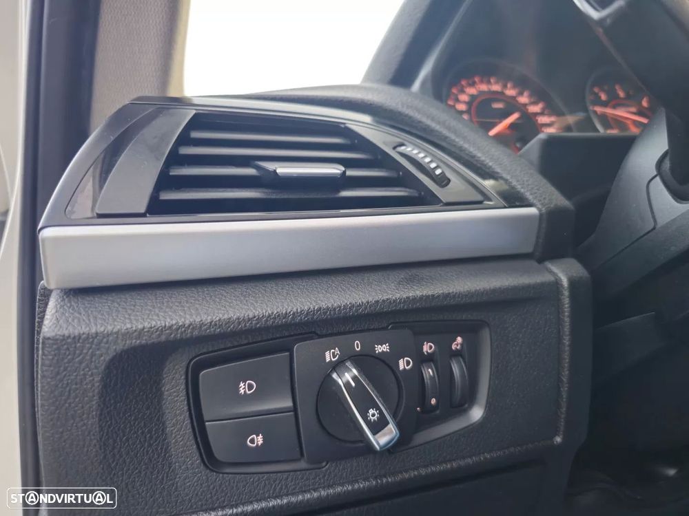 BMW 116 d EDynamics Line Sport - 13