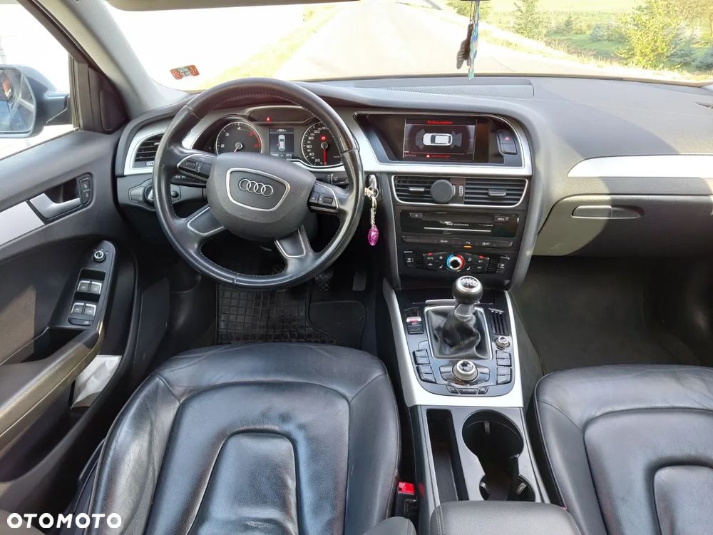 Audi A4 Avant 2.0 TDI ultra design - 9