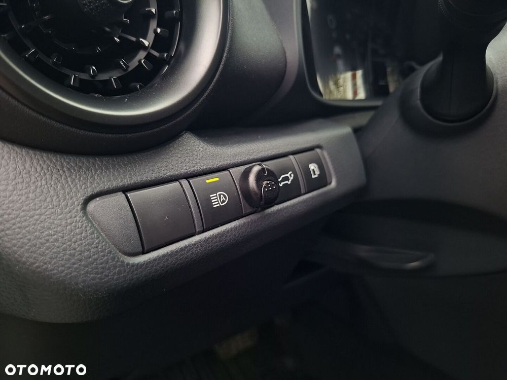 Toyota C-HR 1.8 Hybrid Executive - 24