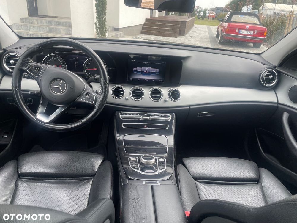 Mercedes-Benz Klasa E 200 d 9G-TRONIC Exclusive - 5