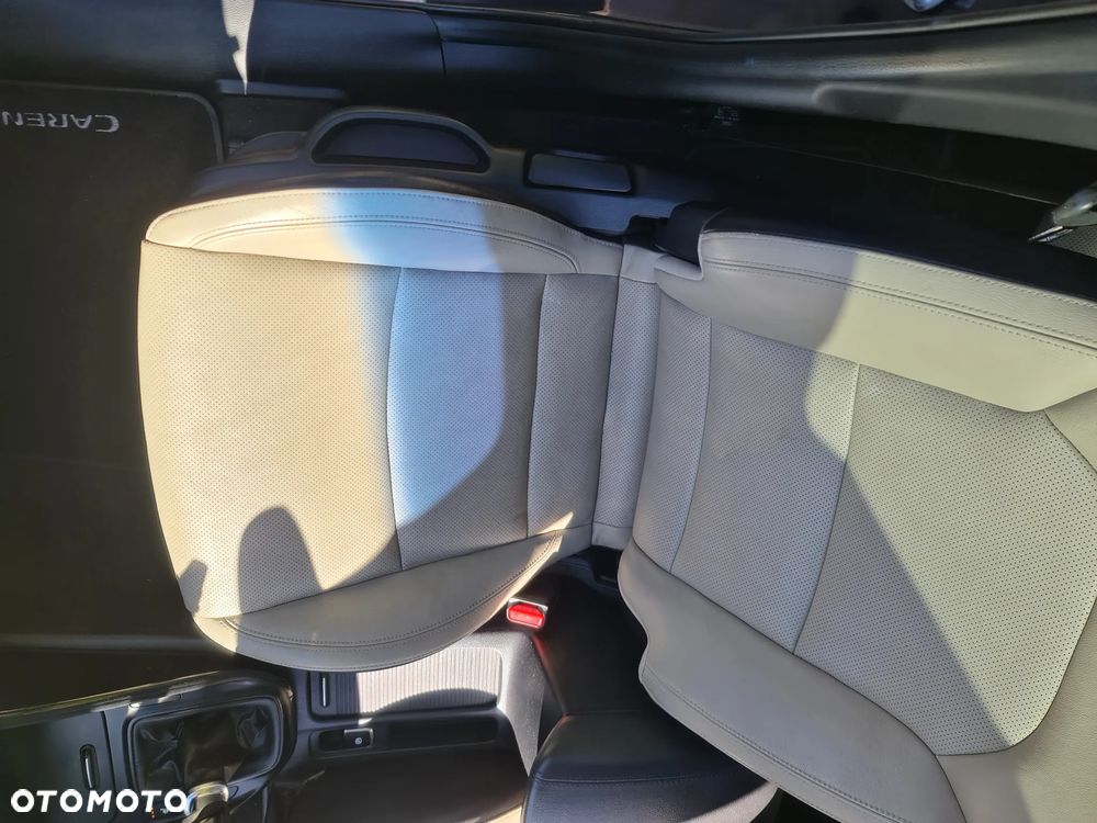 Kia Carens 1.6 GDI Business Line 7os EU6 - 26