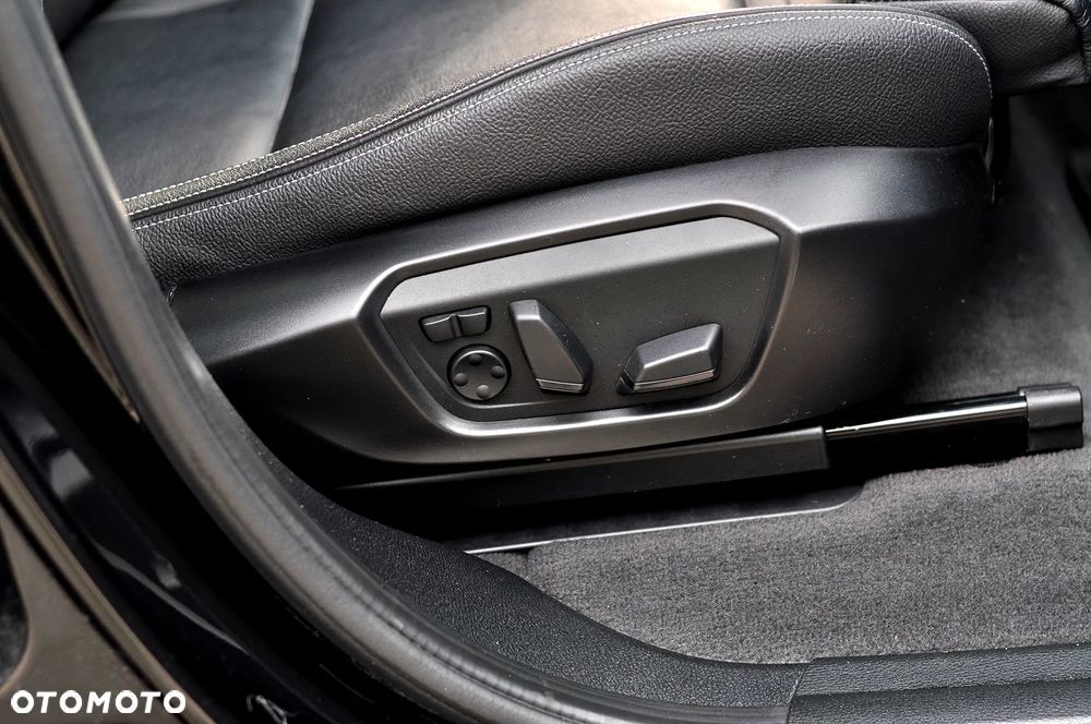 BMW X3 xDrive28i Sport-Aut M Sport - 30