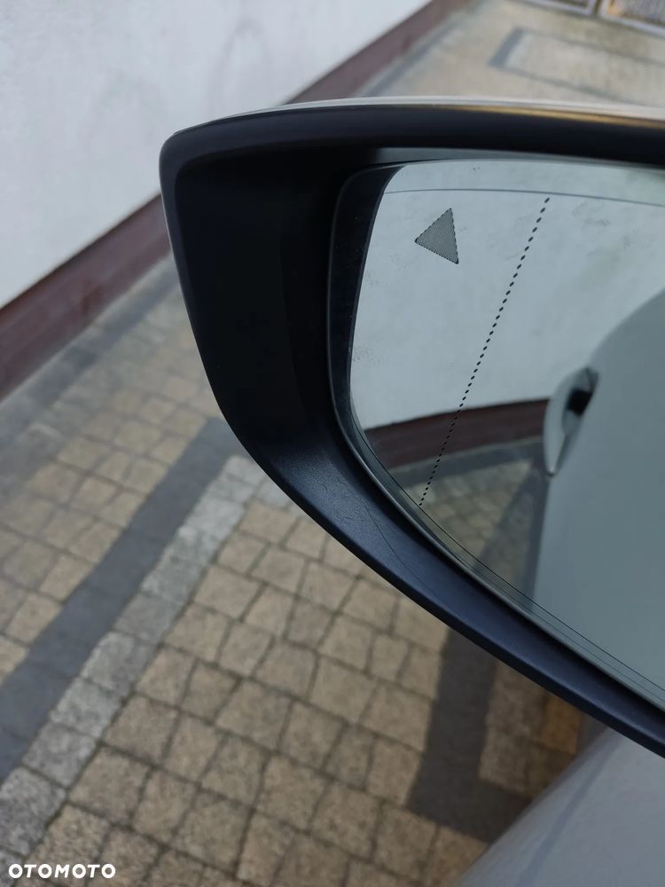 Mazda 3 SKYACTIV-D 1.8 SELECTION - 23