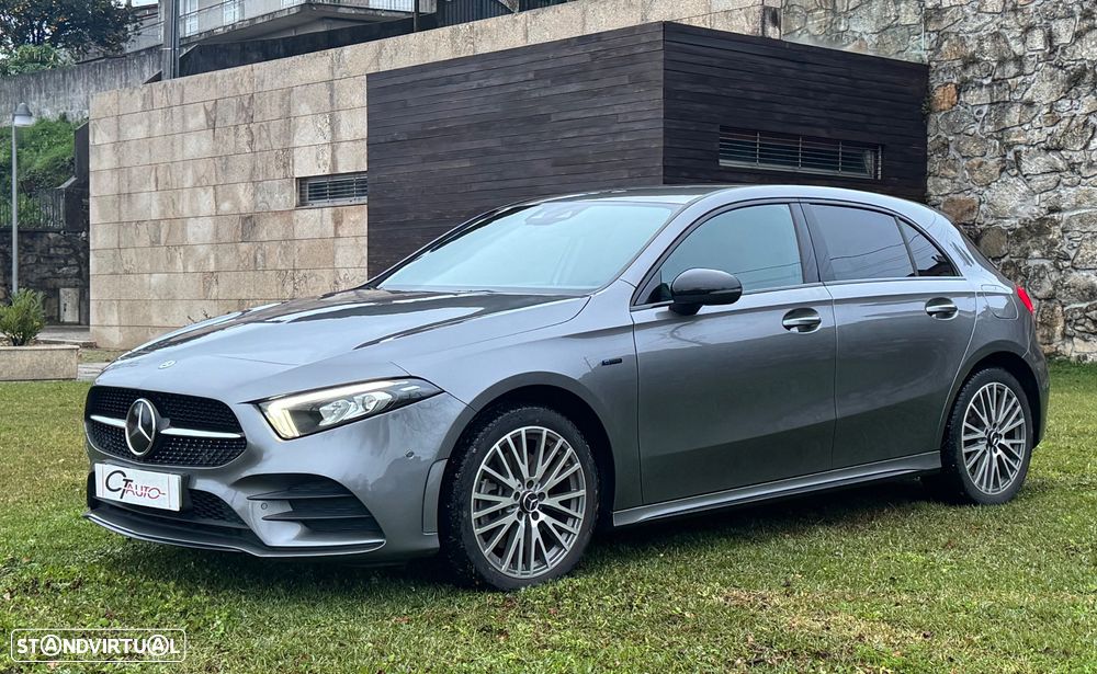 Mercedes-Benz A 250 e AMG Line - 3