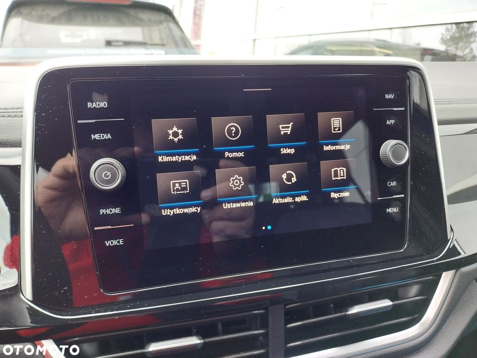 Volkswagen T-Roc - 21