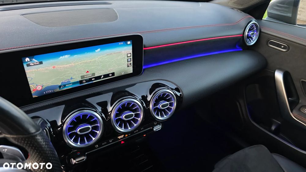 Mercedes-Benz CLA 180 7G-DCT AMG Line - 8