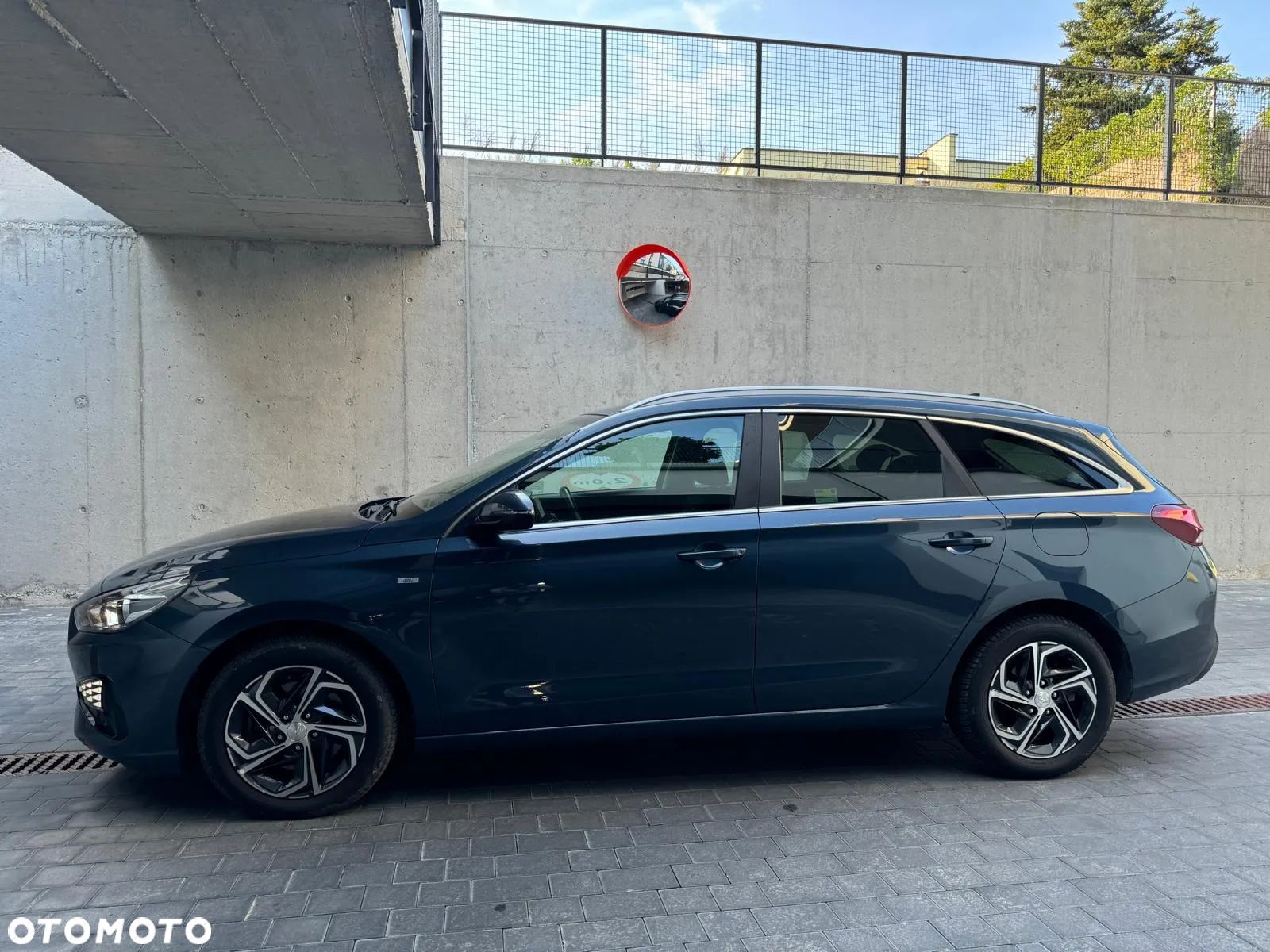 Hyundai i30 1.5 T-GDI 48V Comfort DCT - 1