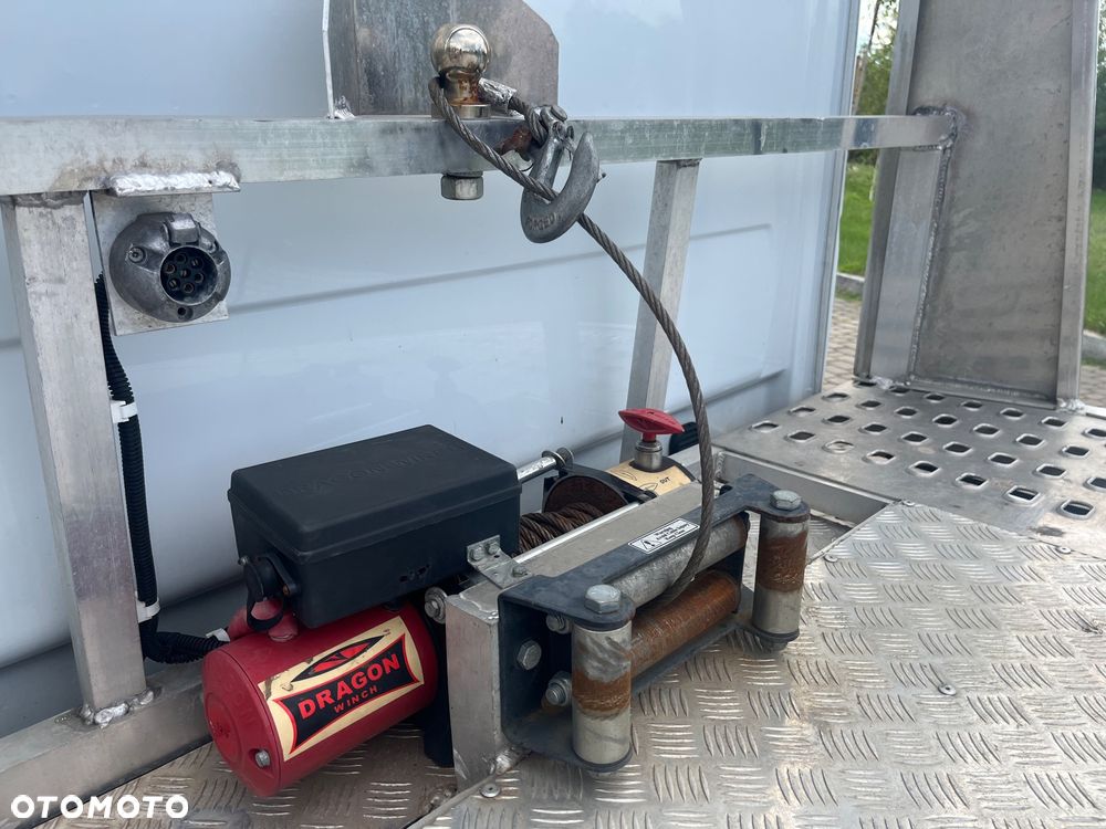 Mercedes-Benz Sprinter - 10