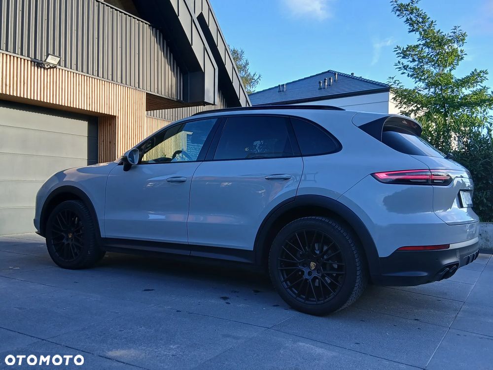 Porsche Cayenne - 15