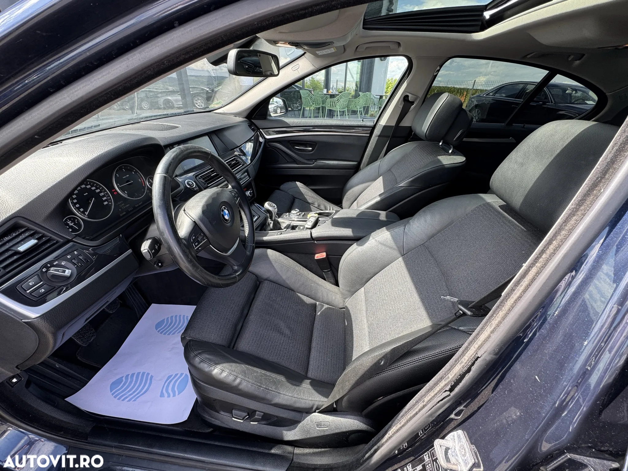 BMW Seria 5 520d - 12