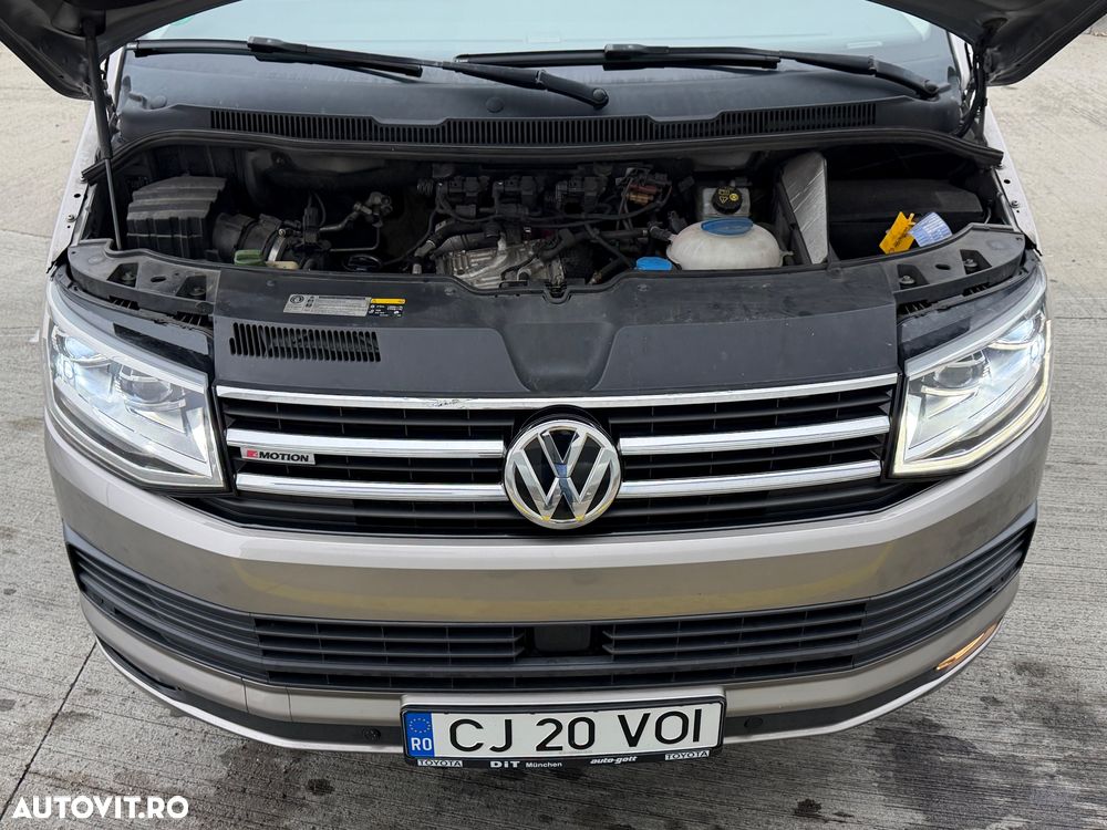 Volkswagen Multivan - 24