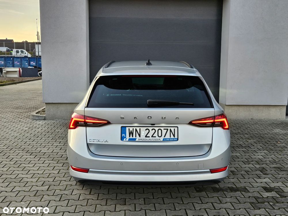 Skoda Octavia 2.0 TDI SCR Ambition DSG - 5