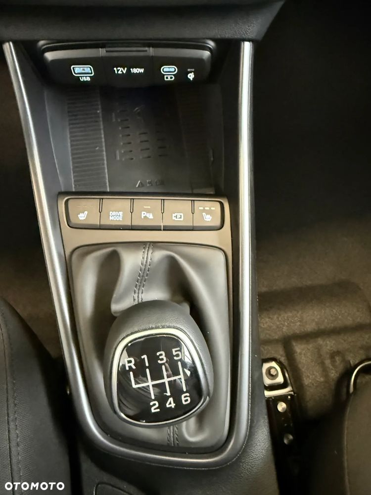 Hyundai Bayon 1.0 T-GDI Executive - 19