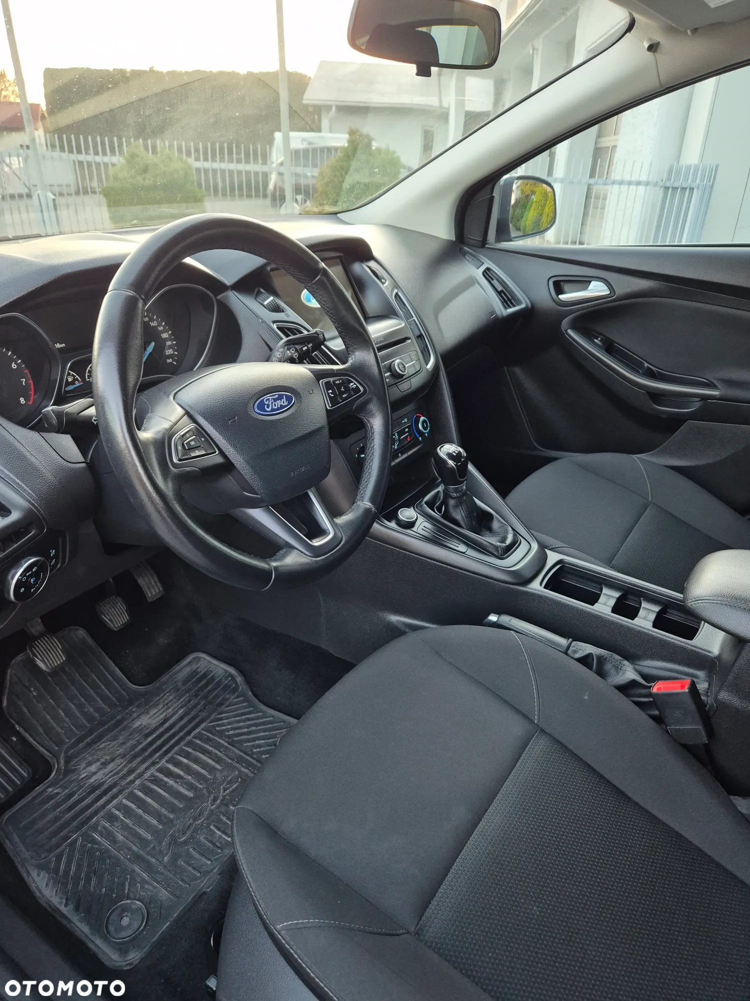 Ford Focus 1.6 Trend - 9