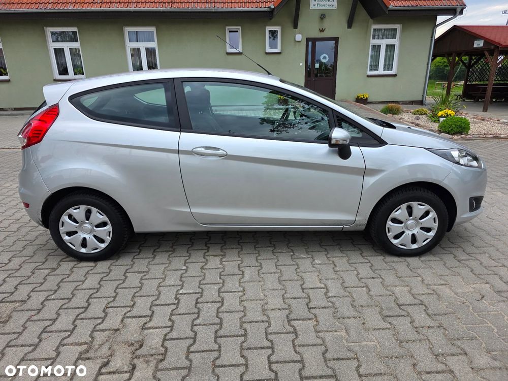 Ford Fiesta 1.0 Champions Edition - 8