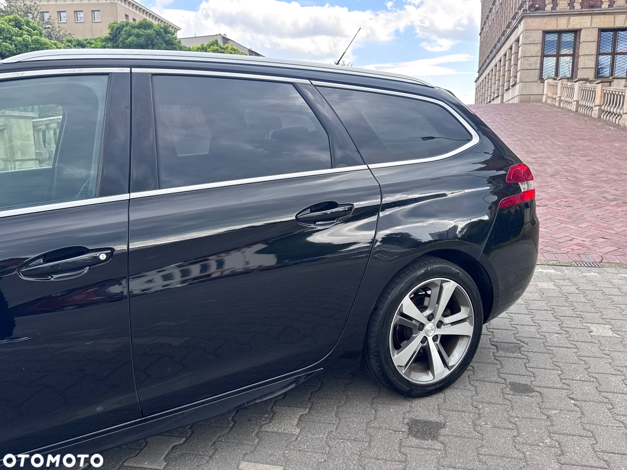 Peugeot 308 1.2 PureTech Allure S&S - 15