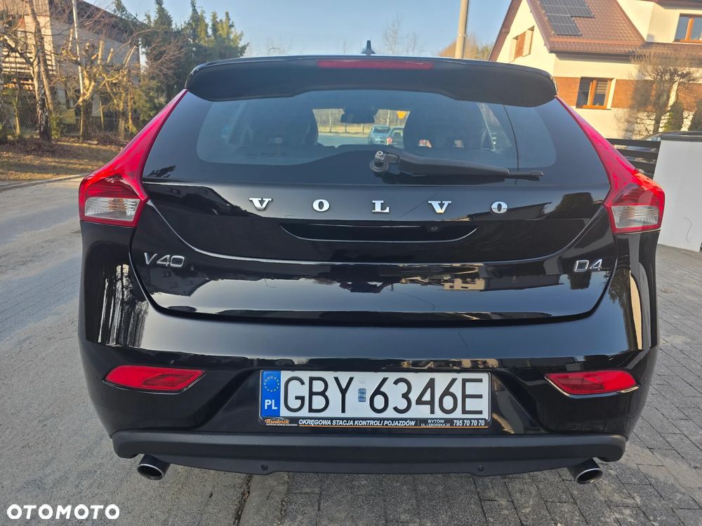 Volvo V40 D4 Ocean Race - 10