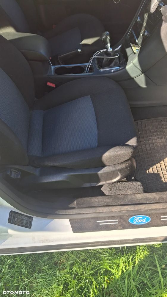 Ford Mondeo 1.6 TDCi Silver X - 11