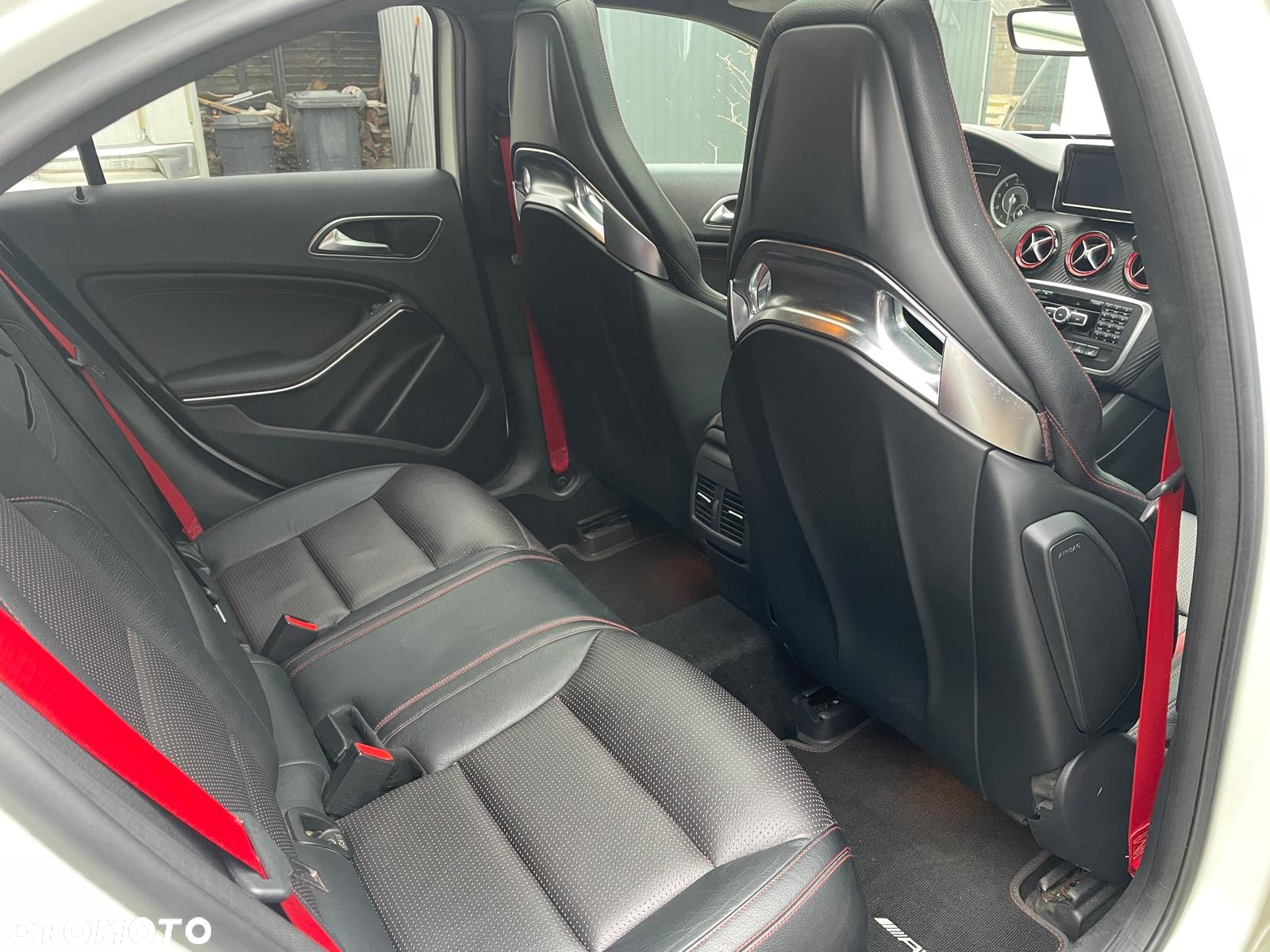 Mercedes-Benz Klasa A 45 AMG 4-Matic - 28