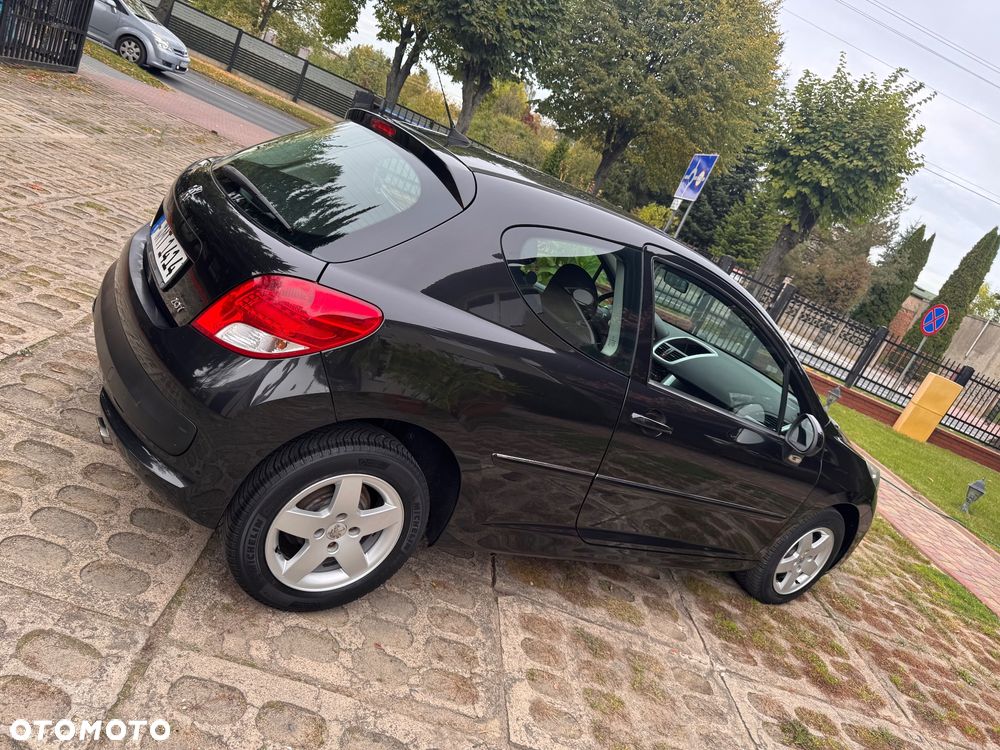 Peugeot 207 95 VTi Premium - 30