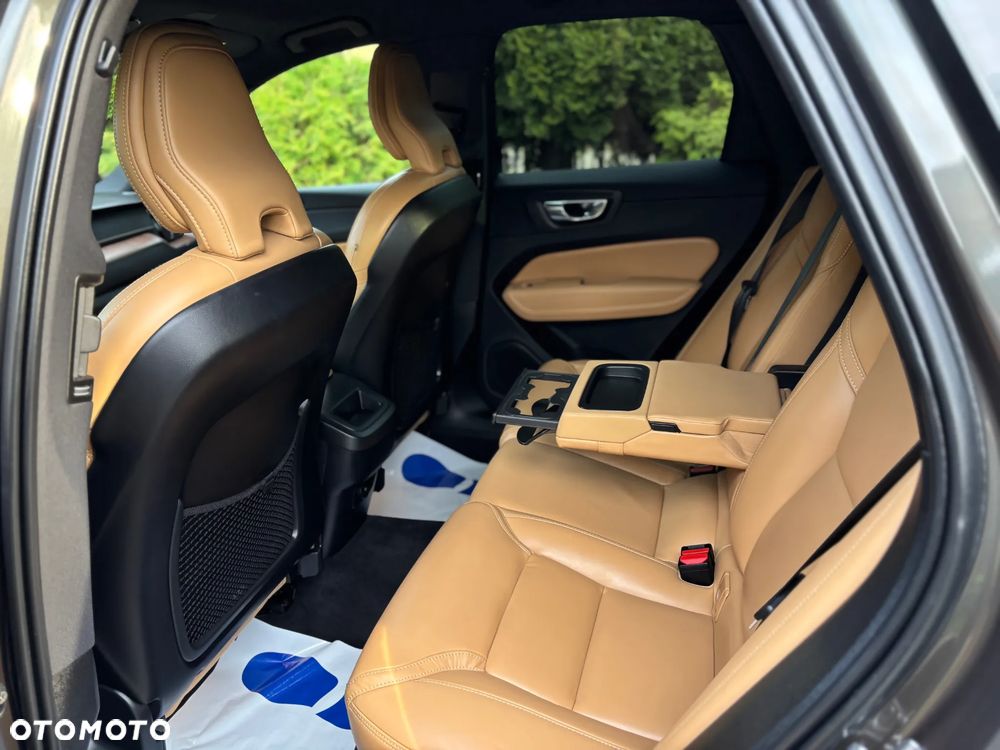 Volvo XC 60 B4 D AWD Geartronic Inscription - 17