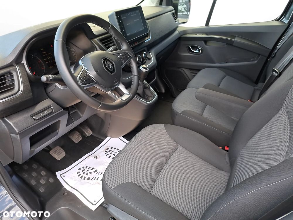 Renault Trafic - 12