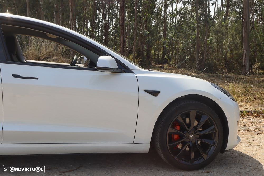 Tesla Model 3 - 6