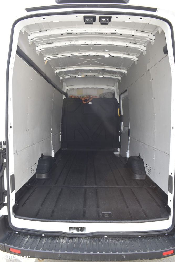 Ford Transit - 10