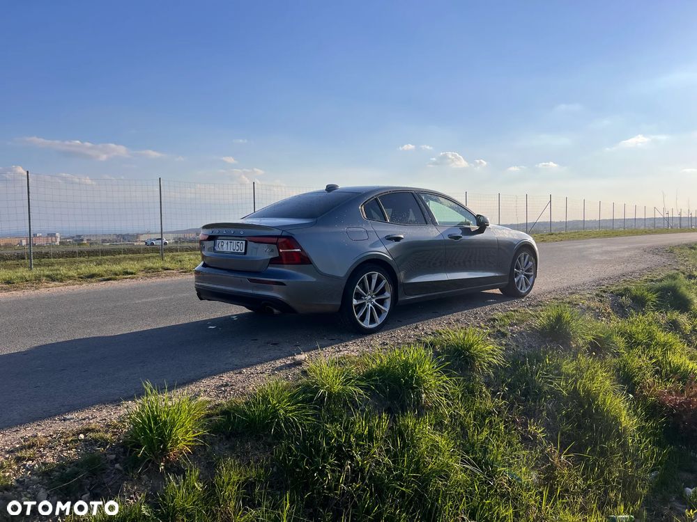 Volvo S60 T6 AWD Momentum Pro - 9