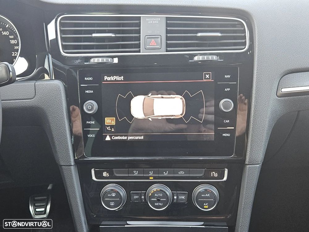 VW Golf GTI Performance BlueMotion - 12