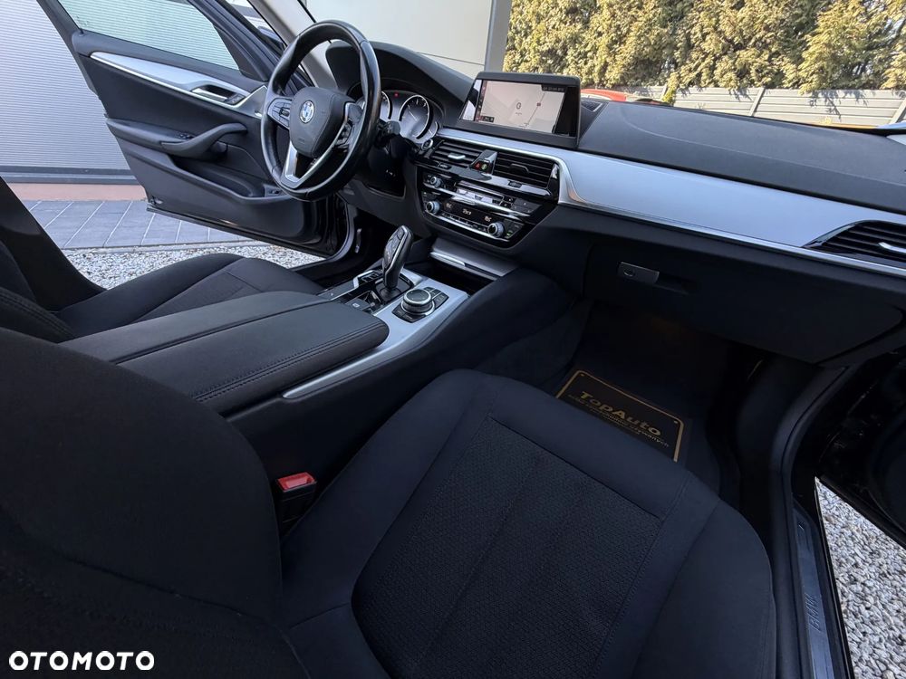 BMW Seria 5 520d - 16