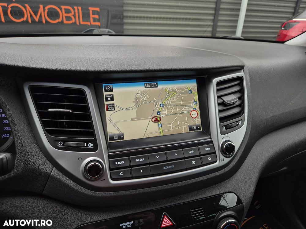 Hyundai Tucson blue 1.7 CRDi 2WD DCT Style - 24