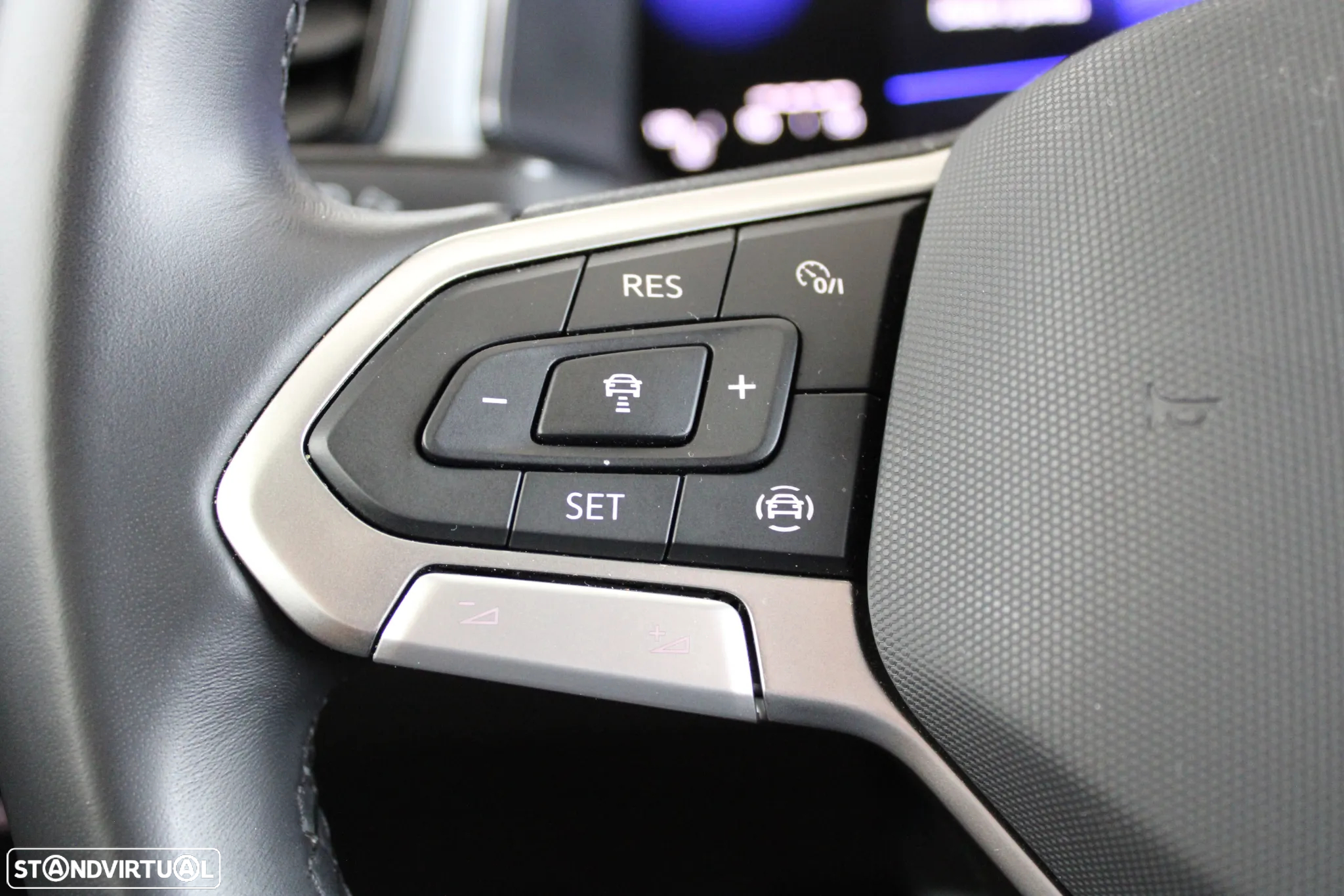 VW T-Roc 1.0 TSI Life - 16