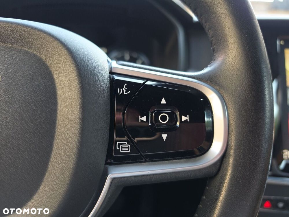Volvo V90 Cross Country - 14