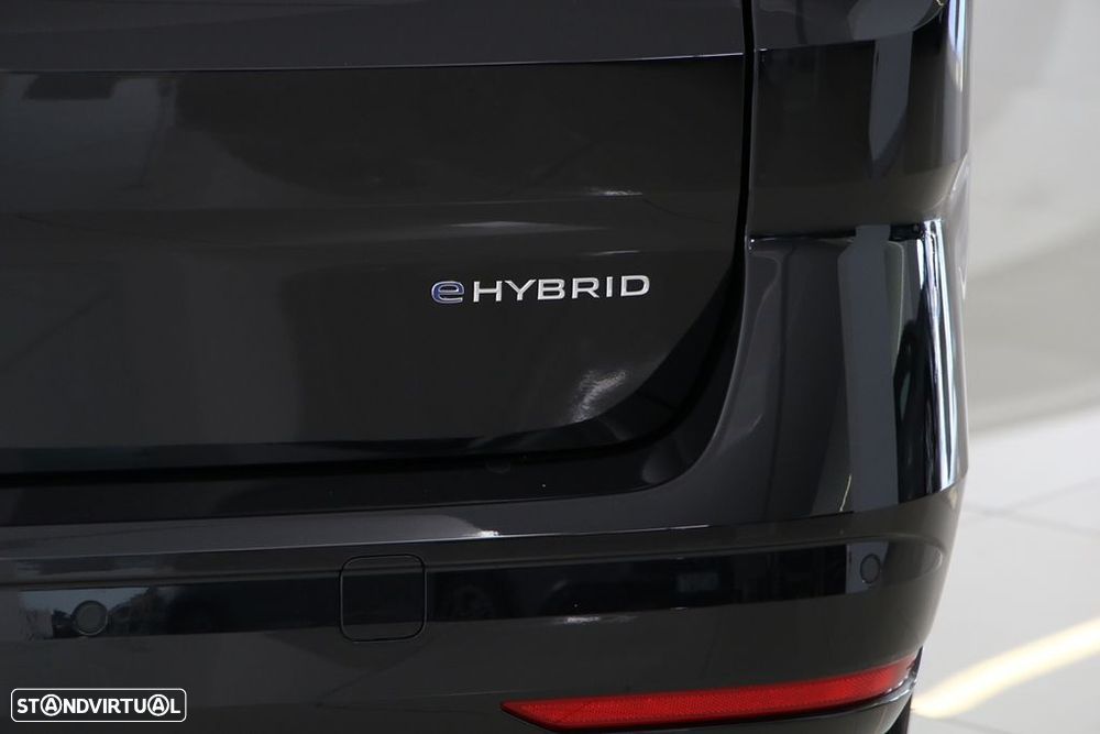 VW Multivan 1.5 TSI e-Hybrid Life DSG - 15