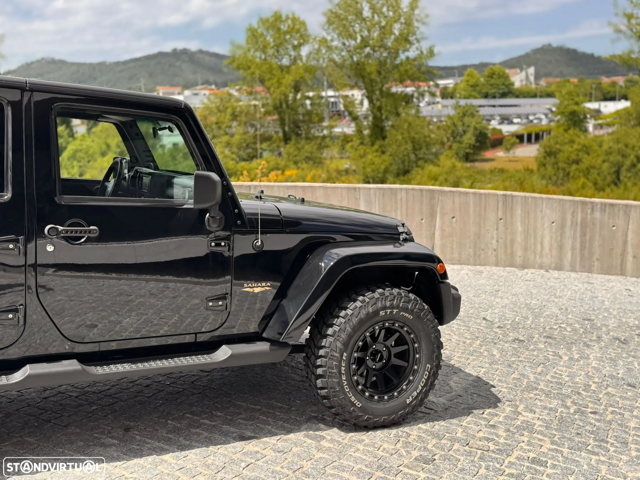 Jeep Wrangler Unlimited 2.8 CRD DPF Auto Sahara - 8