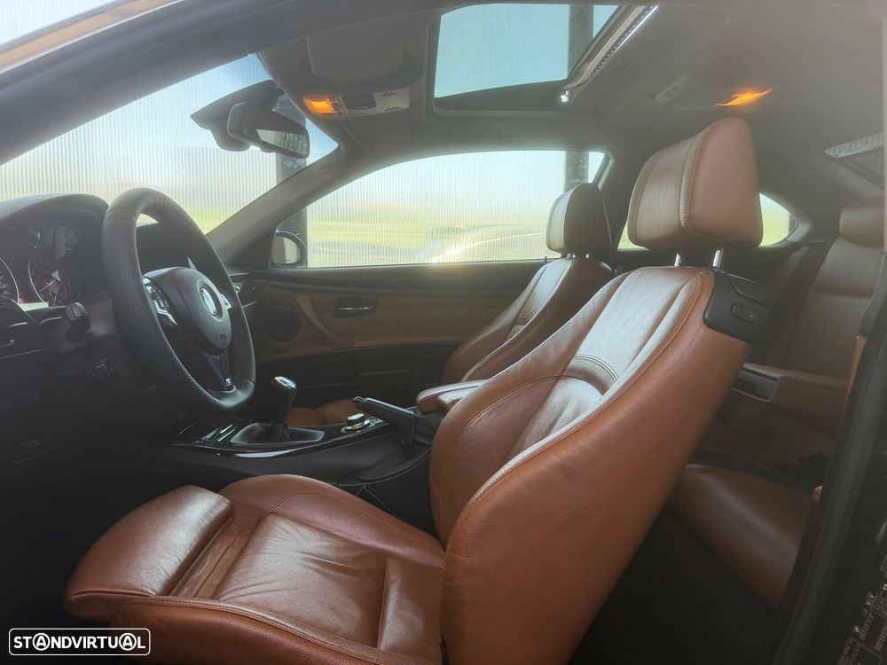 BMW 330 i Edition Sport - 9