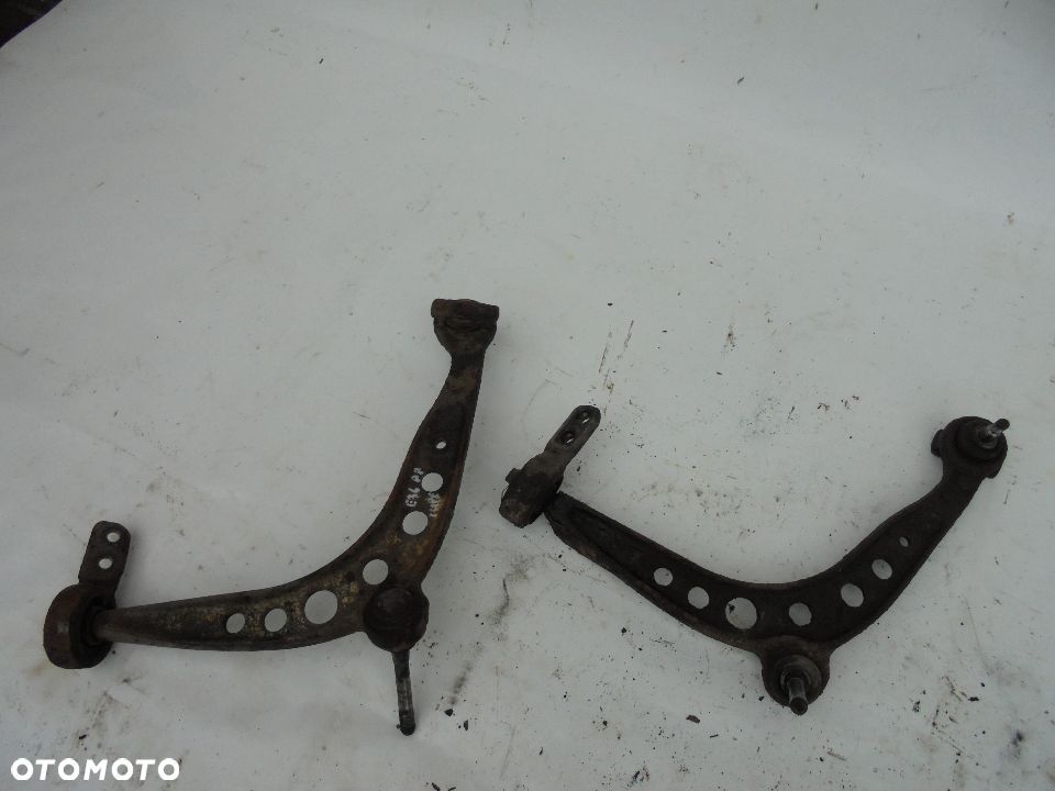 WAHACZ PRZÓD PRZEDNI PRAWY LEWY BMW E36 F-VAT - 1