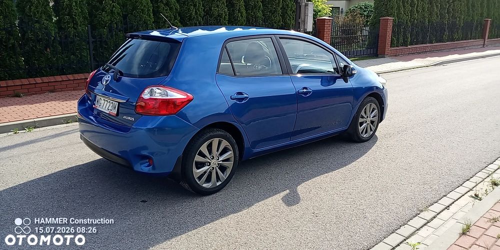 Toyota Auris 1.8 Premium - 18