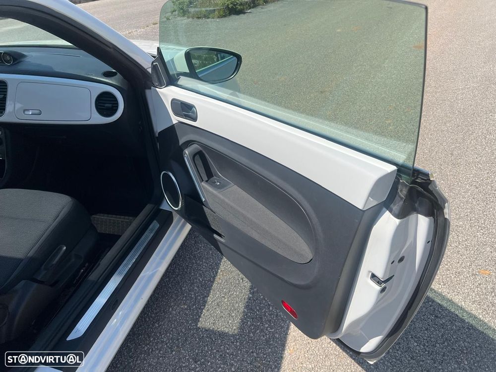 VW New Beetle 1.6 TDI DPF Fender Edition - 5