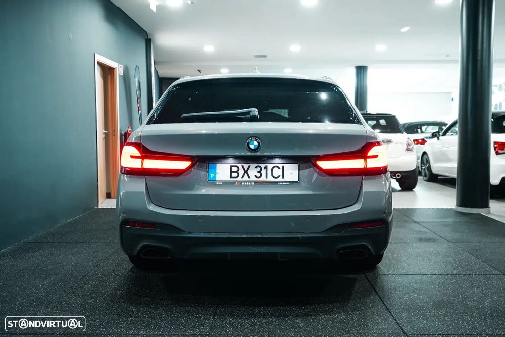 BMW 530 e Pack Desportivo M - 10