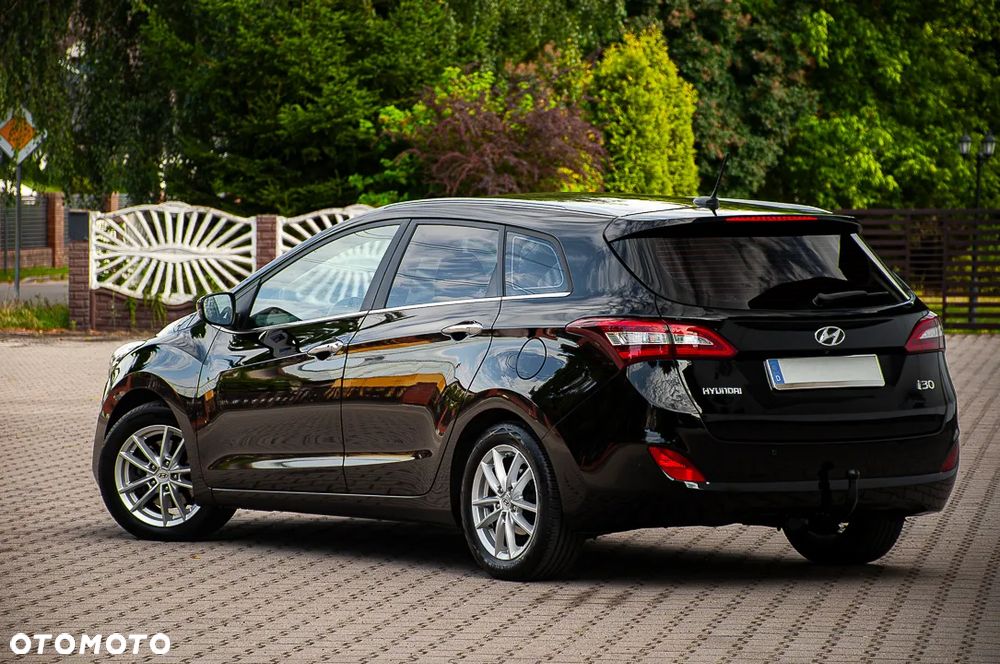 Hyundai i30 blue Kombi 1.6 CRDi DCT Premium - 4