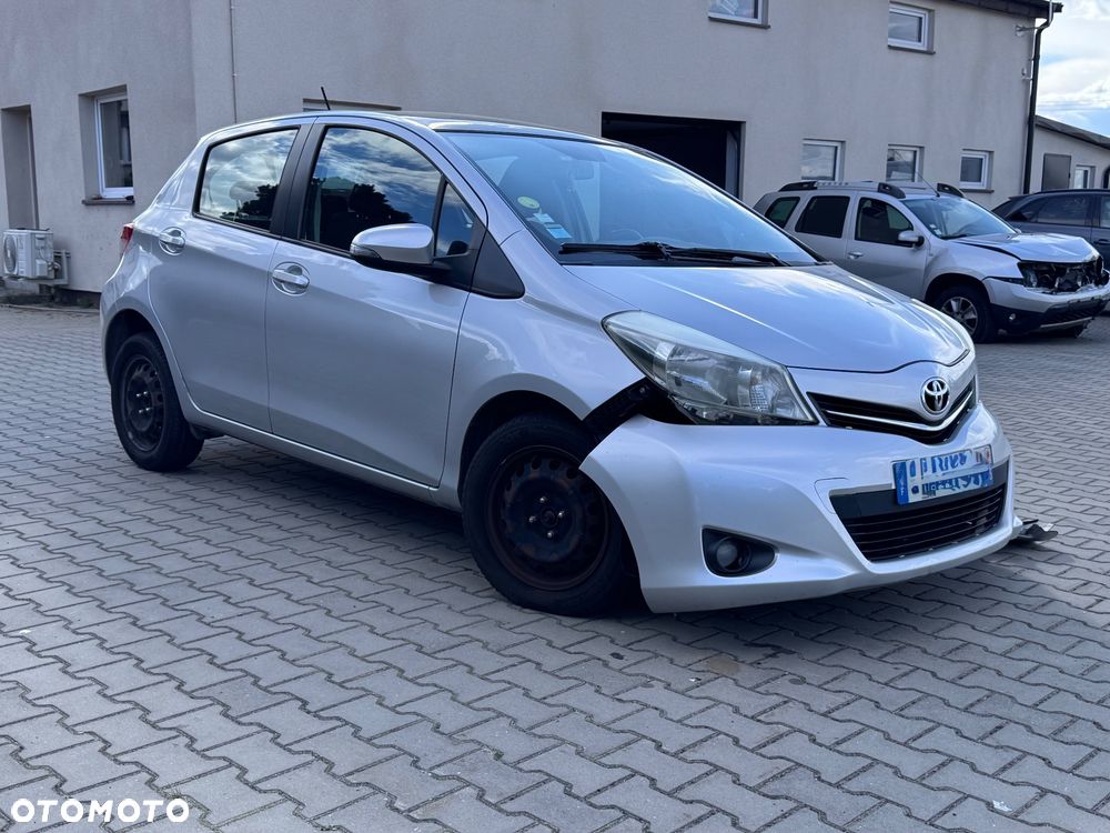 Toyota Yaris 1.4 D-4D Life - 11
