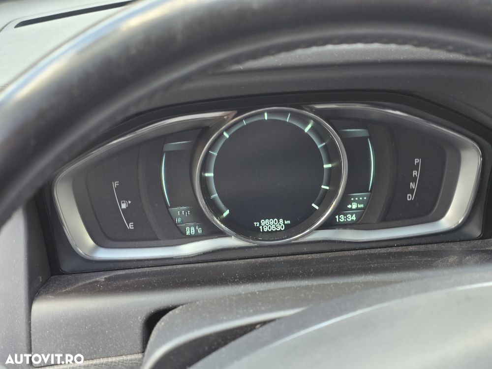 Volvo XC 60 D5 AWD Summum - 5