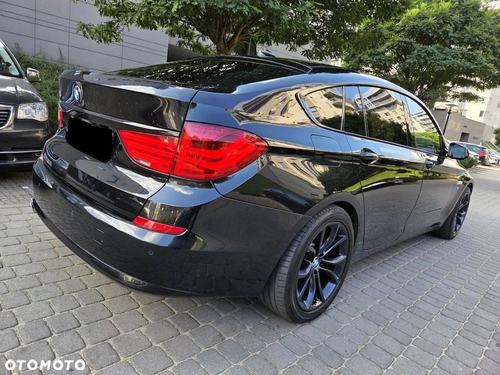 BMW 5GT - 22