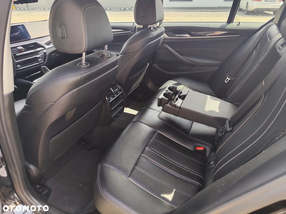 BMW Seria 5 520d Sport Line sport - 18