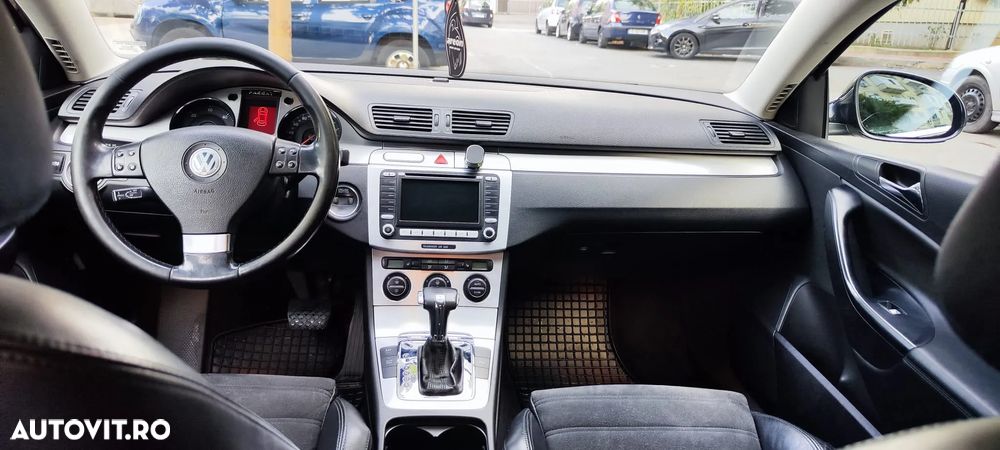 Volkswagen Passat Variant 2.0 TDI Highline DPF DSG - 1